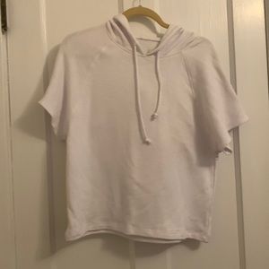 Cropped white sweatshirt. Super soft! NWT! Size small. Bought from Evereve.